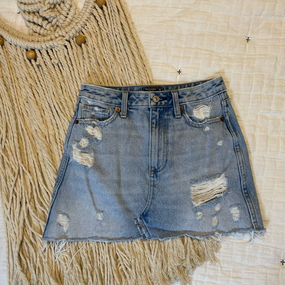 ABERCROMBIE & FITCH Zoe Natural Rise Vintage A-Line Skirt Denim Mini Y2K Size 0